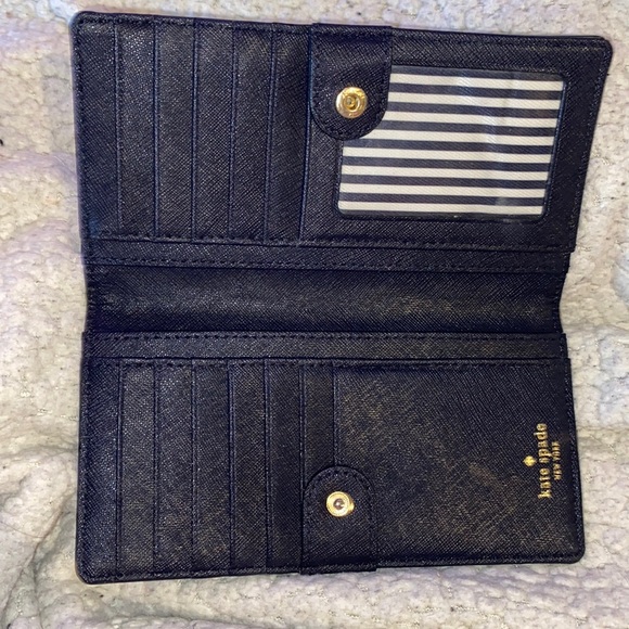 Kate Spade Wallet - Picture 2 of 4